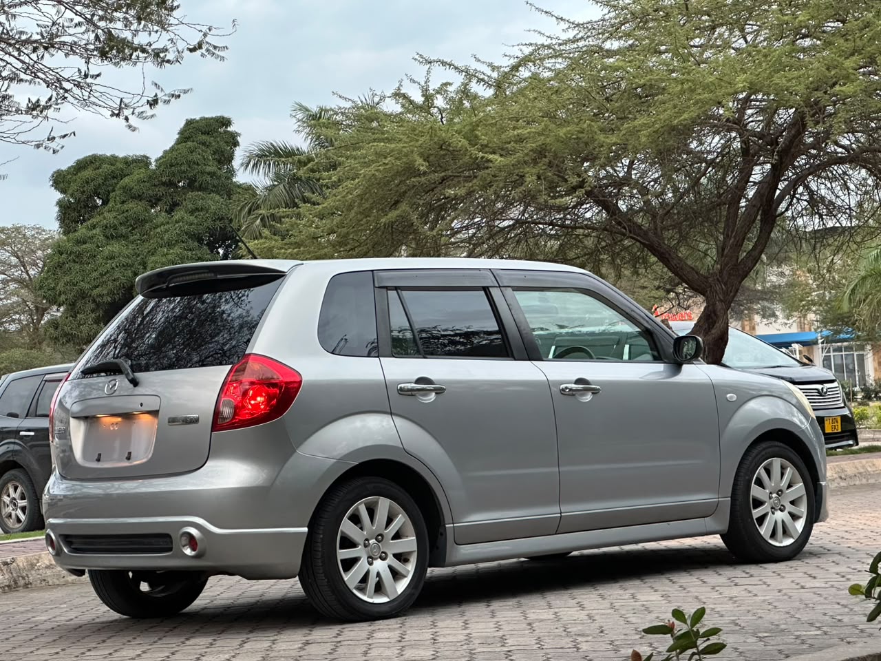 MAZDA VERISA thumbnail 3